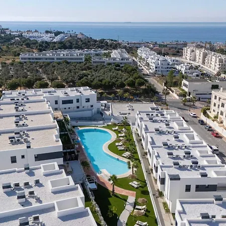 Serena Village Beautiful 3 Bedroom Terraced House Close To The Holiday home La Cala De Mijas